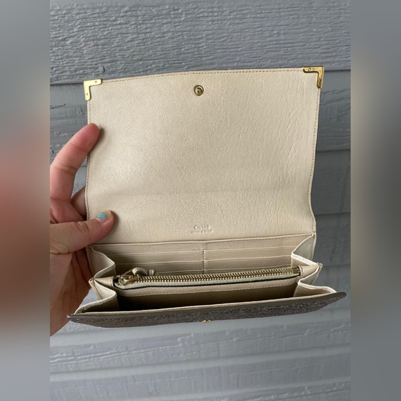 Cholé Flap Cover Metallic Leather Long Wallet-Rare - Picture 11 of 13